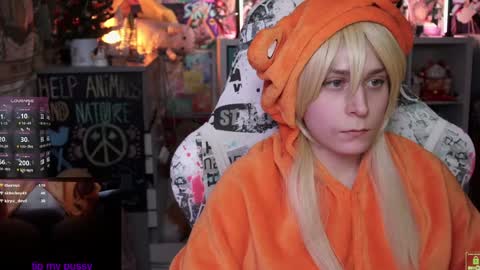 Im Lilu Rosenblum  Guys I have   ----Ill be glad to see you there online show from 02-04-25, 02:21