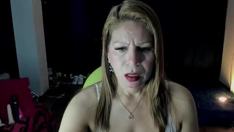 shirly online show from 11-12-25, 03:18