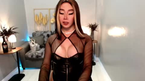 Snapshot of shivvariana_manflayer chatting on 03-08-25, 10:00 WET AND WILD YHANNA online show from 03-08-25, 10:00