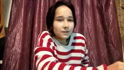 Snapshot of shonnacooperrider chatting on 11-13-25, 01:43 Margo online show from 11-13-25, 01:43