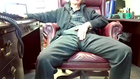 Snapshot of shootme69 chatting on 02-03-25, 05:24 nikolas send dm for an appointment online show from 02-03-25, 05:24