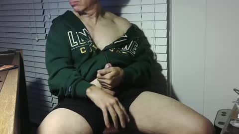 Snapshot of shootme69 chatting on 10-09-25, 02:09 nikolas send dm for an appointment online show from 10-09-25, 02:09