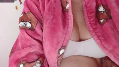 lamai online show from 01-20-25, 02:32