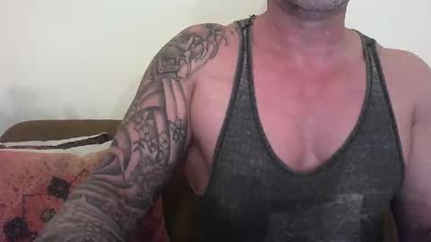 Snapshot of show_on_for_you chatting on 01-20-25, 09:22 show_on_for_you online show from 01-20-25, 09:22