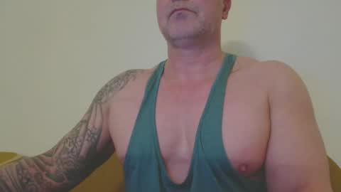 Snapshot of show_on_for_you chatting on 02-13-25, 08:24 show_on_for_you online show from 02-13-25, 08:24