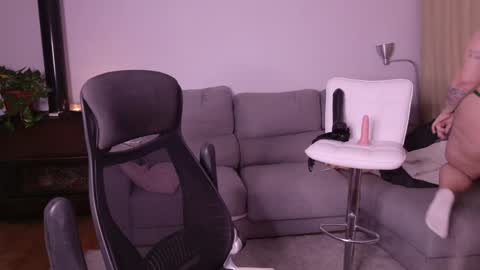 Mimi   online show from 01-08-25, 06:31