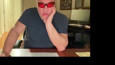 Chicago Guy online show from 04-18-26, 03:43