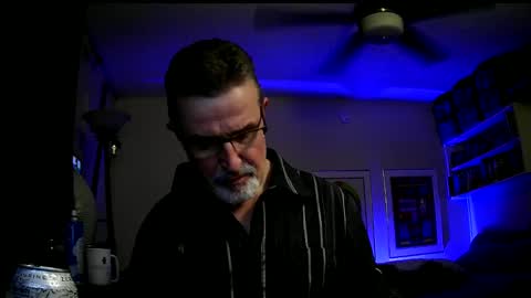 shrewtamer online show from 12-18-24, 04:09