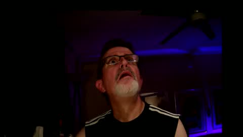 shrewtamer online show from 10-23-25, 04:34