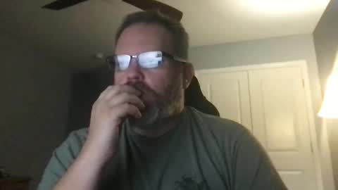 Snapshot of shughes740 chatting on 10-30-25, 12:01 shughes740 online show from 10-30-25, 12:01