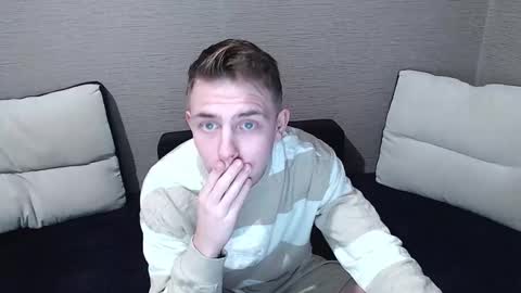 Snapshot of shur1ken0 chatting on 12-01-24, 04:29 Shurik online show from 12-01-24, 04:29