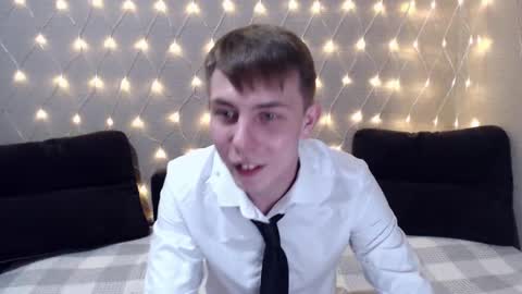 Snapshot of shur1ken0 chatting on 12-13-24, 03:11 Shurik online show from 12-13-24, 03:11