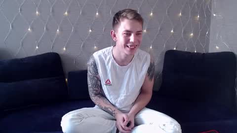 Snapshot of shur1ken0 chatting on 12-15-24, 09:24 Shurik online show from 12-15-24, 09:24