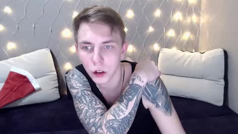 Snapshot of shur1ken0 chatting on 12-24-24, 11:11 Shurik online show from 12-24-24, 11:11