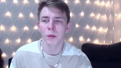 Snapshot of shur1ken0 chatting on 12-28-24, 01:38 Shurik online show from 12-28-24, 01:38