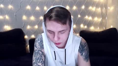 Snapshot of shur1ken0 chatting on 12-28-24, 11:37 Shurik online show from 12-28-24, 11:37