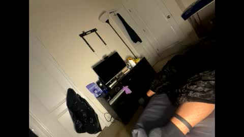 Snapshot of shurthingxx chatting on 03-03-25, 01:09 shurthingxx online show from 03-03-25, 01:09