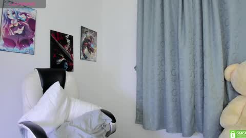 Snapshot of shy_angel4 chatting on 02-06-25, 05:35 Nahomy online show from 02-06-25, 05:35