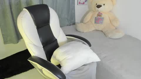 Snapshot of shy_angel4 chatting on 03-12-25, 05:24 Nahomy online show from 03-12-25, 05:24