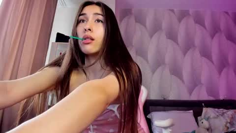 Mika online show from 01-20-25, 06:21