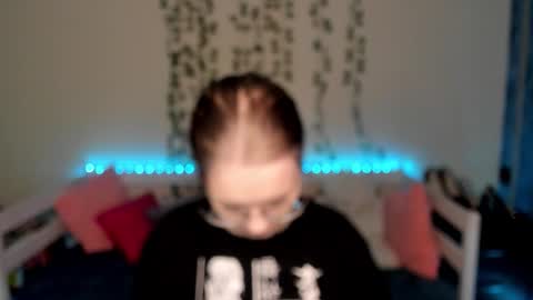 shy_elina01 online show from 10-12-25, 12:26