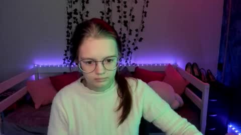 shy_elina01 online show from 11-04-25, 10:25