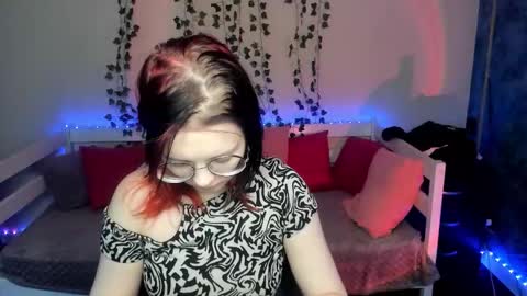 shy_elina01 online show from 01-15-26, 10:31