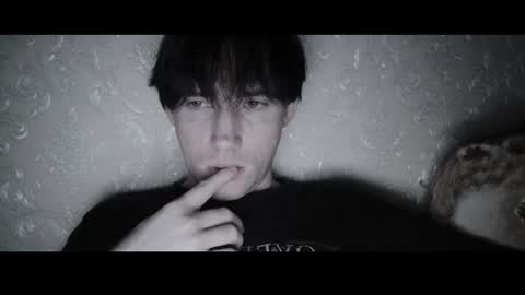 Snapshot of shy_matthew chatting on 11-01-25, 01:40 Matthew online show from 11-01-25, 01:40