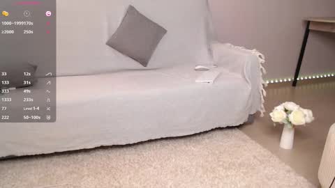 Snapshot of shy_milena chatting on 09-09-25, 05:29 Milena online show from 09-09-25, 05:29