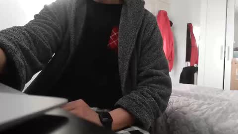 Snapshot of shyboy0533 chatting on 10-28-25, 08:07 shyboy0533 online show from 10-28-25, 08:07