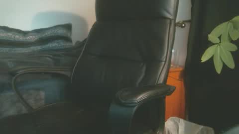 shyboyhugecum2020 online show from 02-16-26, 04:30