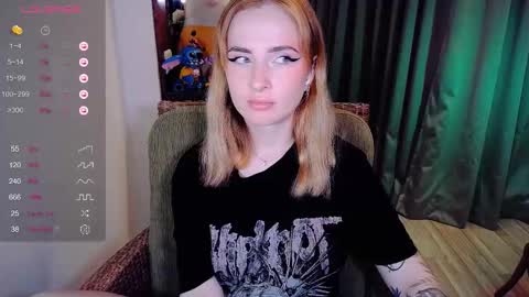 Effie online show from 11-12-25, 11:10