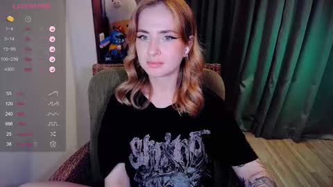 Effie online show from 12-16-25, 11:04