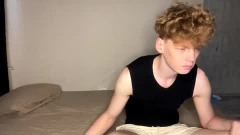 Snapshot of shyredstar chatting on 12-17-24, 10:01 Tom and Betty online show from 12-17-24, 10:01