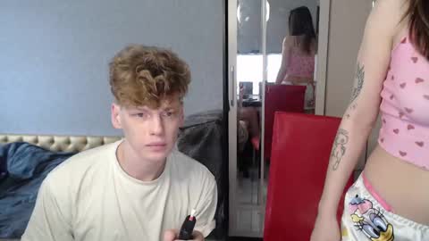 Snapshot of shyredstar chatting on 02-01-25, 11:43 Tom and Betty online show from 02-01-25, 11:43