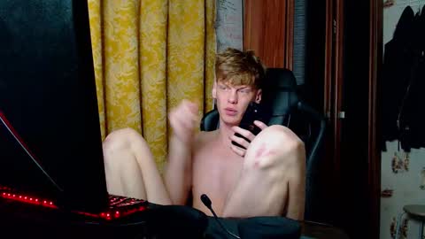 Snapshot of shyredstar chatting on 01-15-26, 03:27 Tom and Betty online show from 01-15-26, 03:27