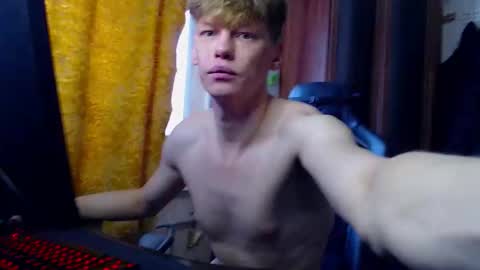 Snapshot of shyredstar chatting on 02-24-26, 06:22 Tom and Betty online show from 02-24-26, 06:22