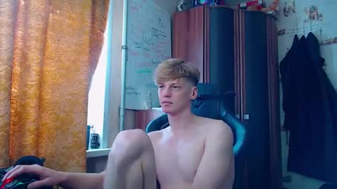 Snapshot of shyredstar chatting on 03-02-26, 07:15 Tom and Betty online show from 03-02-26, 07:15