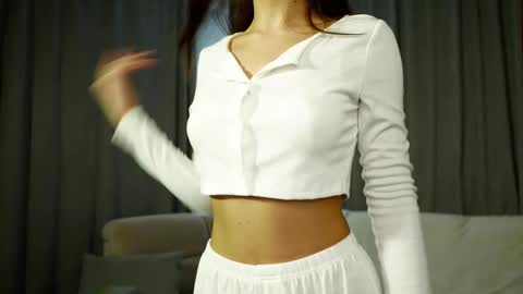 Snapshot of shytany chatting on 02-17-26, 01:18 Tanya online show from 02-17-26, 01:18