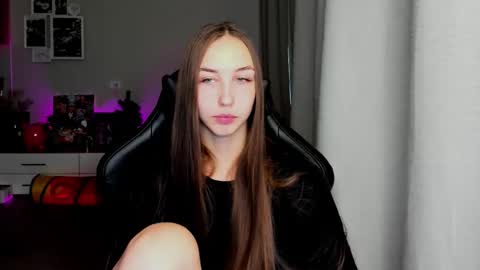 SIA online show from 09-28-25, 02:06