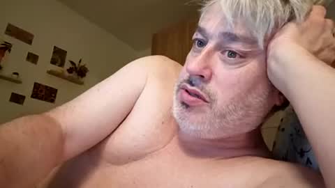 Snapshot of sibemolx chatting on 06-27-26, 10:26 sibemolx online show from 06-27-26, 10:26