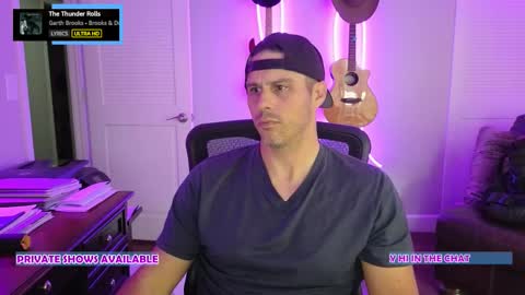 Snapshot of sidesnack chatting on 10-23-25, 03:44 SideSnack online show from 10-23-25, 03:44