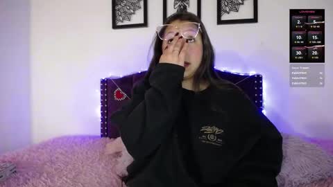 Snapshot of sienna_rose_pym chatting on 02-07-26, 12:20 Sienna online show from 02-07-26, 12:20