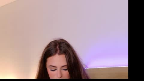 sienna_voss online show from 12-14-25, 10:58