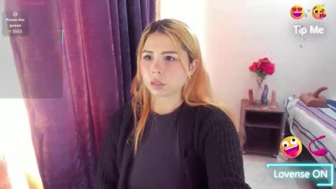 Snapshot of siennavalera chatting on 09-10-25, 06:30 Sienna online show from 09-10-25, 06:30