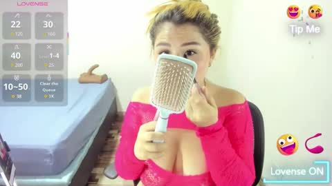 Snapshot of siennavalera chatting on 09-22-25, 06:43 Sienna online show from 09-22-25, 06:43