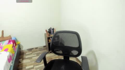 Snapshot of siennavalera chatting on 10-09-25, 07:12 Sienna online show from 10-09-25, 07:12