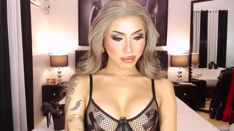 Snapshot of significantmistress chatting on 09-13-25, 05:13 Jenny Hakenson online show from 09-13-25, 05:13