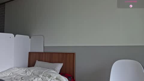 Silas Kim online show from 02-22-26, 02:24