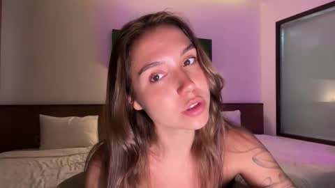 You fav Miss Si online show from 02-04-26, 02:23